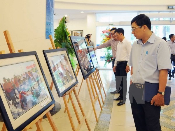 Photos about Truong Sa archipelago on display - ảnh 1